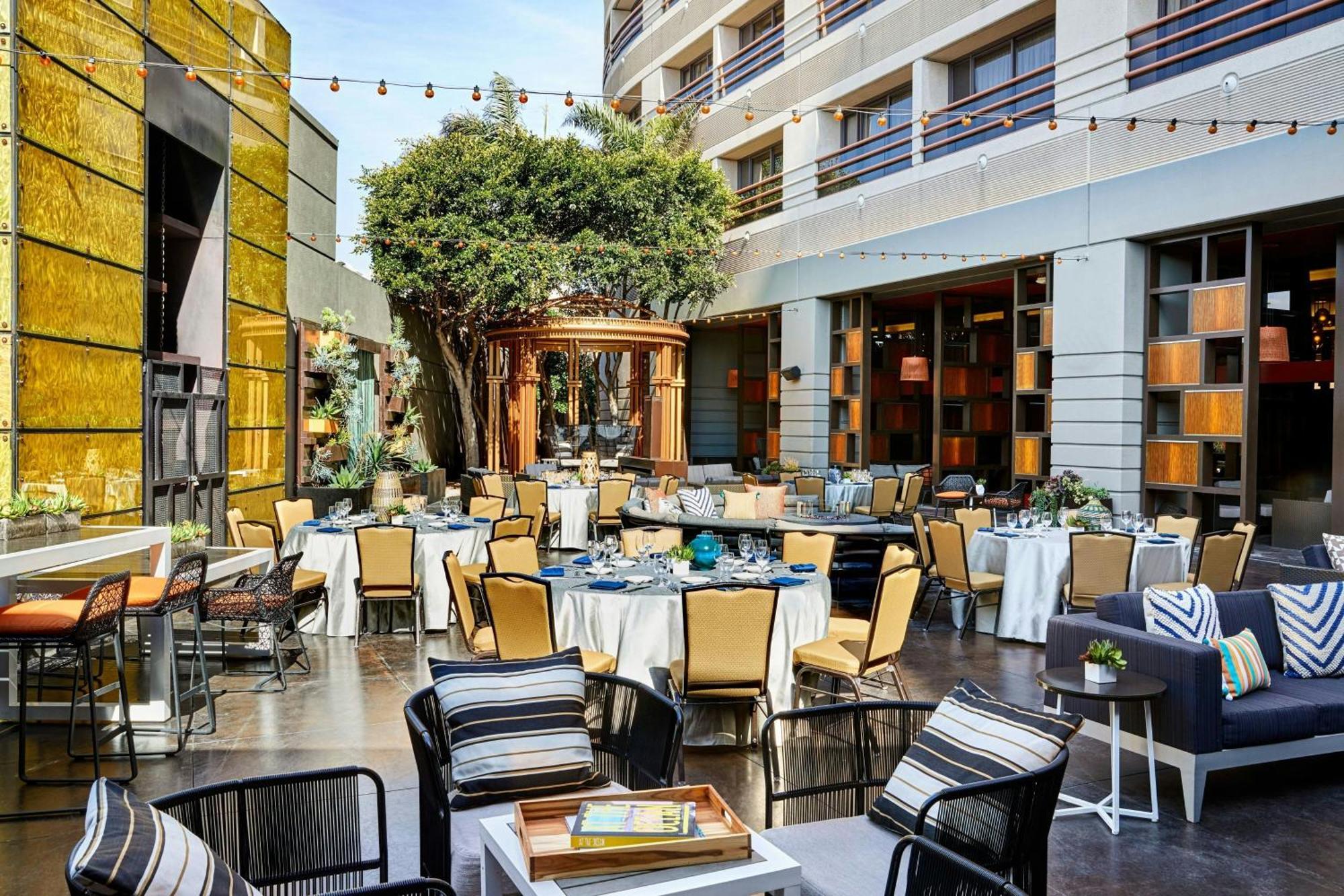 Marina Del Rey Marriott Hotel Los Angeles Exterior photo